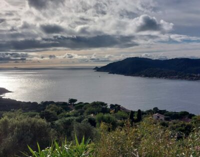 « Montecristo » studio tout confort, terrasse avec vue mer